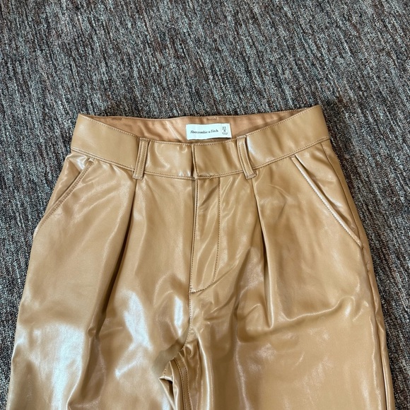 Abercrombie & Fitch Vegan Leather 90s Straight Pants Tan size 4 - Picture 3 of 5